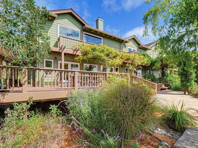 700 Meadowridge Road, Watsonville, CA 95076
