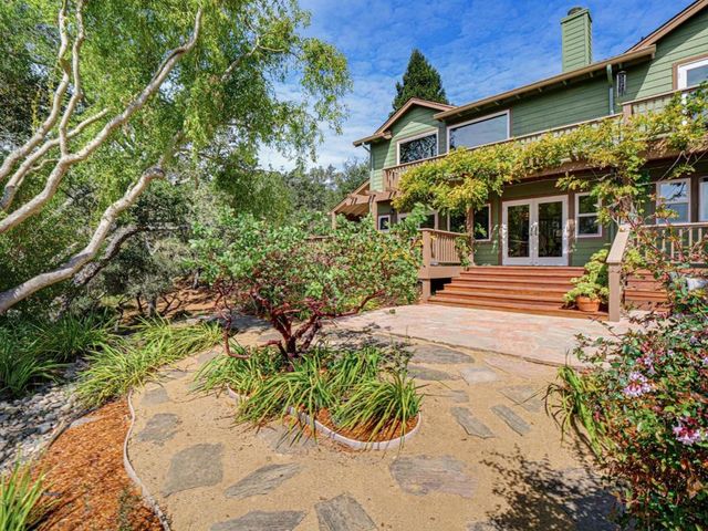 700 Meadowridge Road, Watsonville, CA 95076