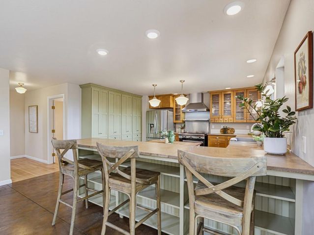700 Meadowridge Road, Watsonville, CA 95076