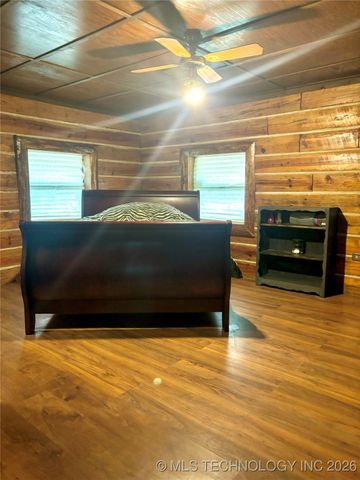 21170 S 270 Road, Morris, OK 74445