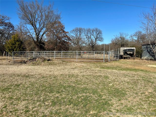 21170 S 270 Road, Morris, OK 74445