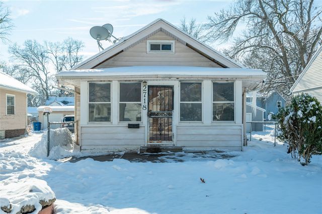 2718 Allison Avenue, Des Moines, IA 50310