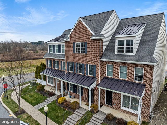 639 W MULBERRY ST, Kennett Square, PA 19348