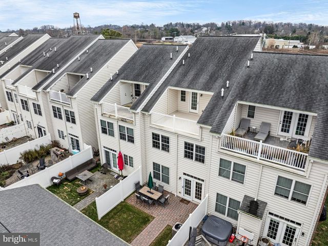 639 W MULBERRY ST, Kennett Square, PA 19348