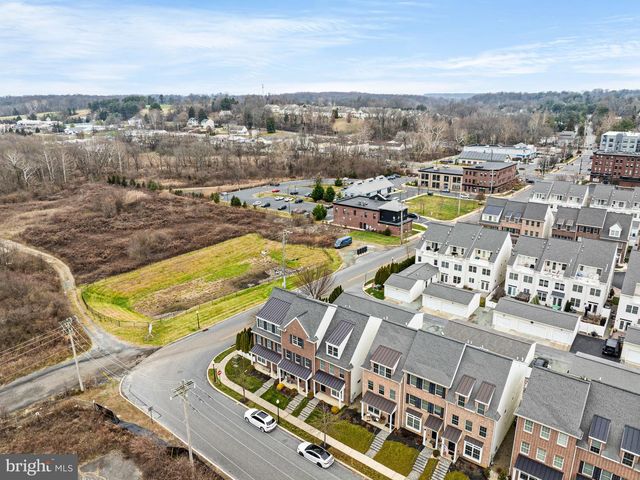 639 W MULBERRY ST, Kennett Square, PA 19348