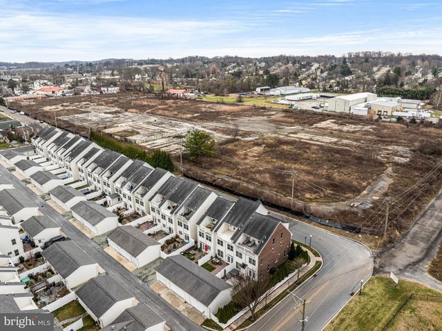 639 W MULBERRY ST, Kennett Square, PA 19348