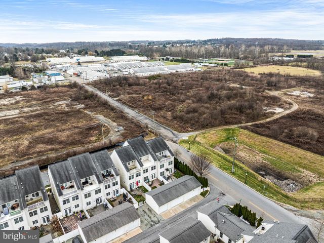 639 W MULBERRY ST, Kennett Square, PA 19348