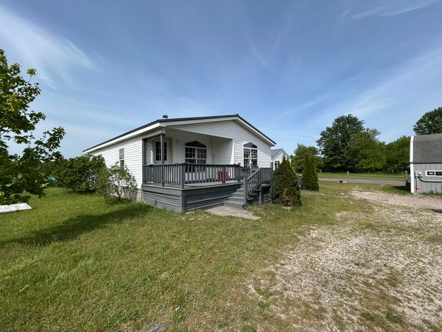 4249 W 80th Street, Fremont, MI 49412