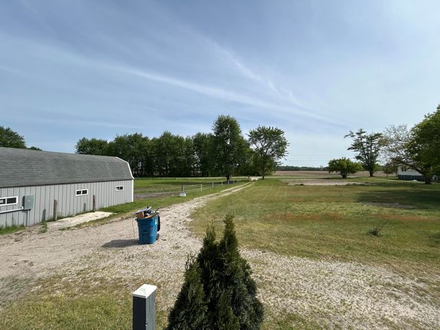 4249 W 80th Street, Fremont, MI 49412