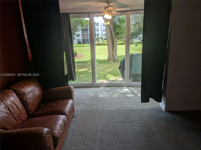 9471 Evergreen Place 106, Davie, FL 33324