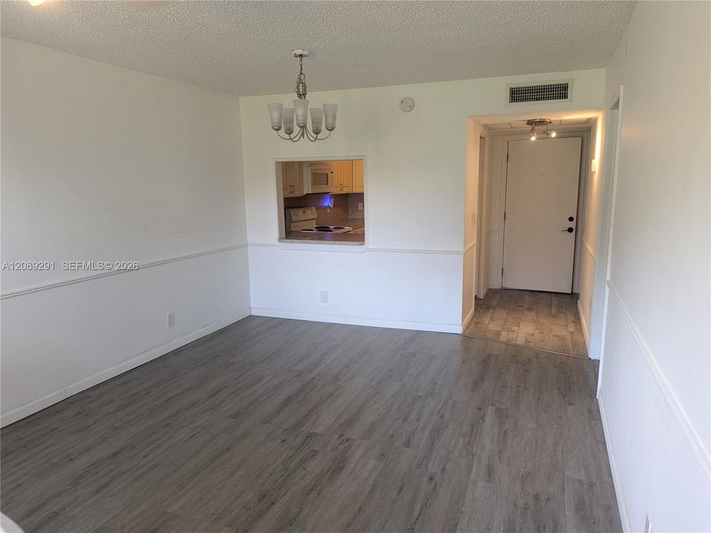 9471 Evergreen Place 106, Davie, FL 33324