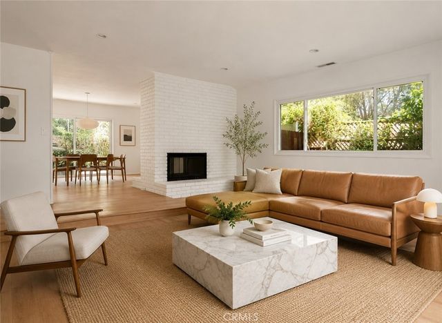 4775 Regalo Road, Woodland Hills, CA 91364