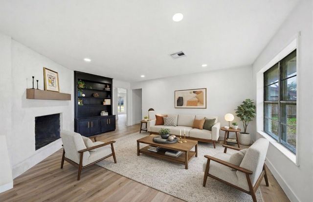 1201 Sandpiper Drive, Seabrook, TX 77586