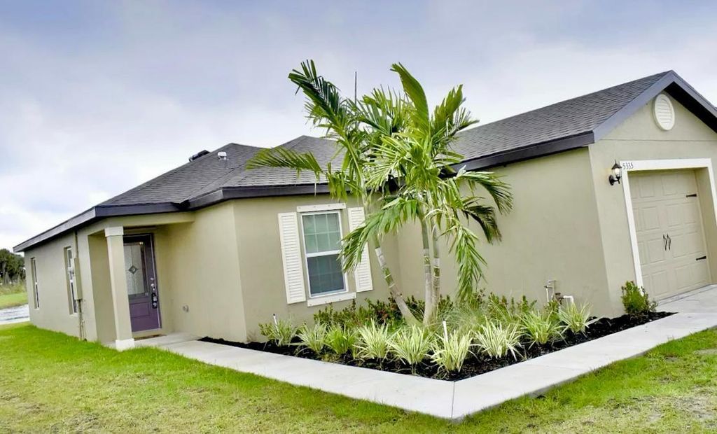 5335 Entertainment Way, Fort Pierce, FL 34947