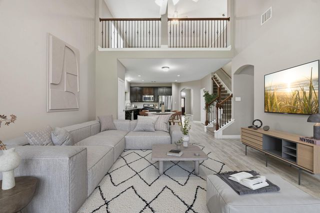 1715 Round Oak Lane, Conroe, TX 77304