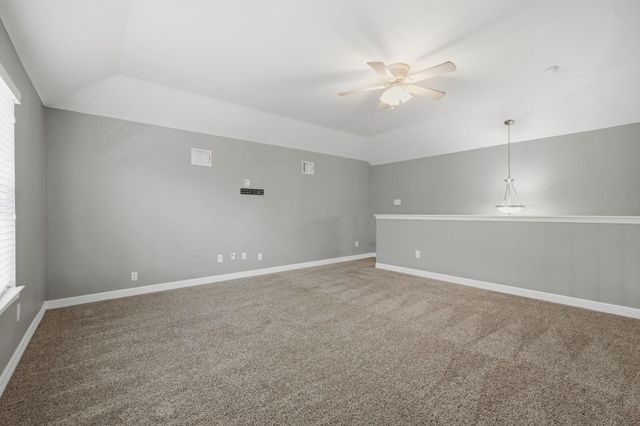 1715 Round Oak Lane, Conroe, TX 77304