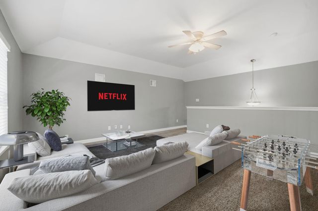 1715 Round Oak Lane, Conroe, TX 77304