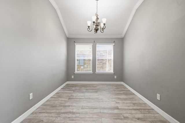 1715 Round Oak Lane, Conroe, TX 77304