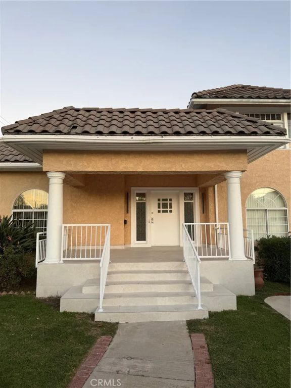 1310 N Pacific Avenue, Glendale, CA 91202