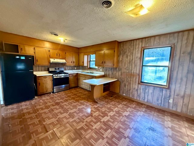 1629 16TH AVENUE NW, Childersburg, AL 35044