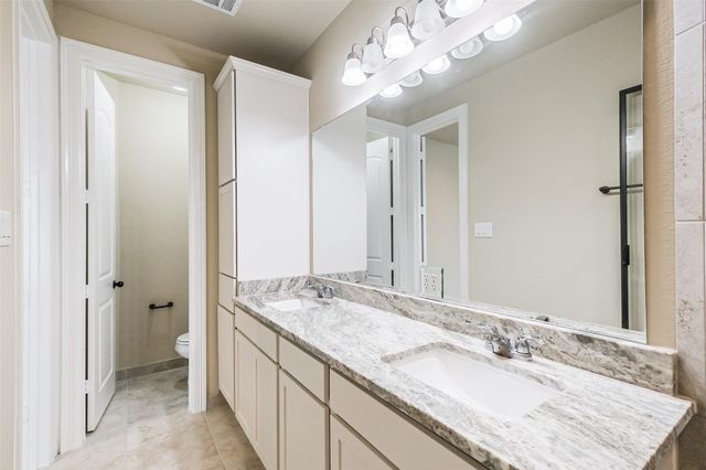 11005 Crescent Light Way, Houston, TX 77043