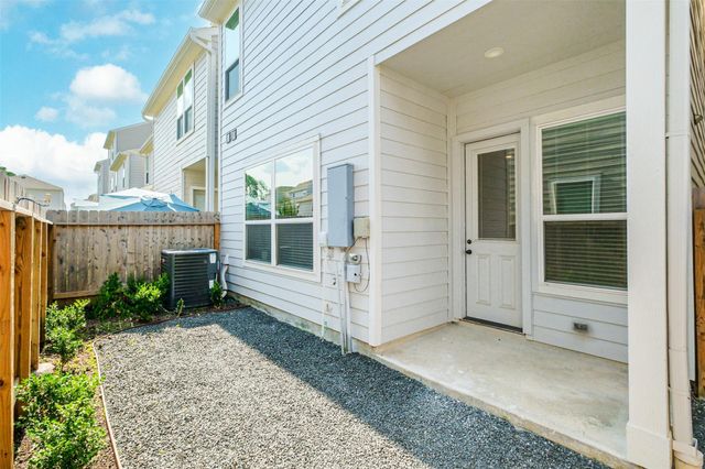 11005 Crescent Light Way, Houston, TX 77043