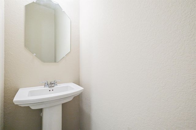 11005 Crescent Light Way, Houston, TX 77043