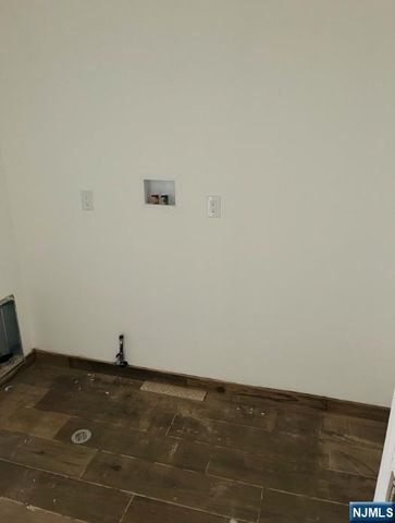 180 Philip Avenue, Elmwood Park, NJ 07407