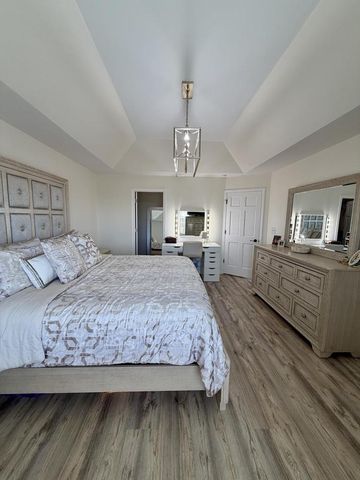 8409 S Palomino DRIVE, Oak Creek, WI 53154