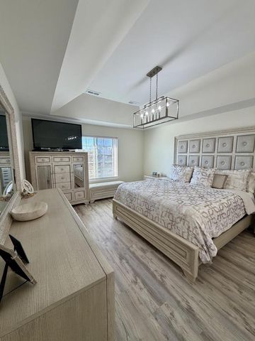 8409 S Palomino DRIVE, Oak Creek, WI 53154