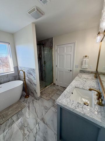 8409 S Palomino DRIVE, Oak Creek, WI 53154