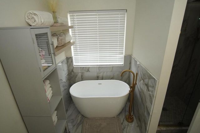 8409 S Palomino DRIVE, Oak Creek, WI 53154