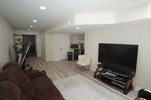 8409 S Palomino DRIVE, Oak Creek, WI 53154