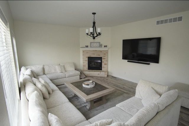 8409 S Palomino DRIVE, Oak Creek, WI 53154