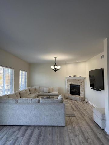 8409 S Palomino DRIVE, Oak Creek, WI 53154