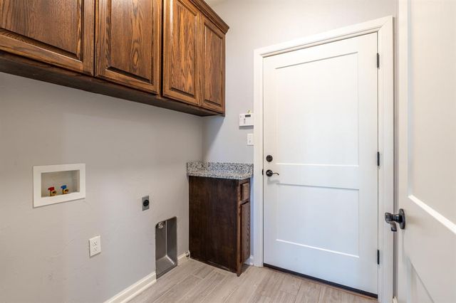 2227 Whispering Pine Boulevard, Shawnee, OK 74804