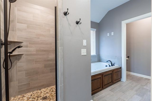 2227 Whispering Pine Boulevard, Shawnee, OK 74804