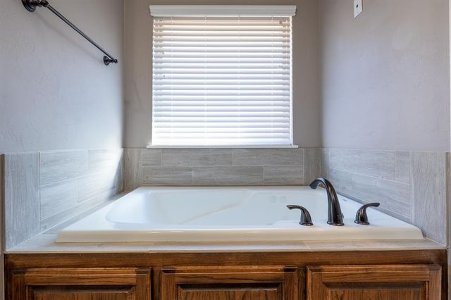 2227 Whispering Pine Boulevard, Shawnee, OK 74804