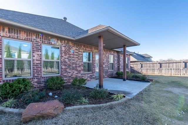 2227 Whispering Pine Boulevard, Shawnee, OK 74804