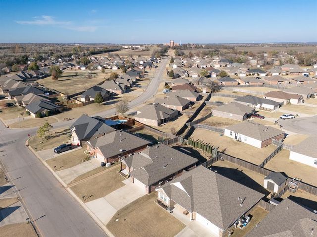 2227 Whispering Pine Boulevard, Shawnee, OK 74804