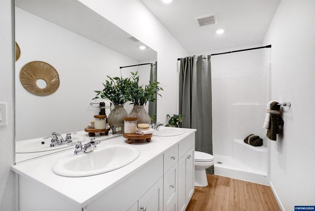 1434 NW Laura Vista Dr, Albany, OR 97321