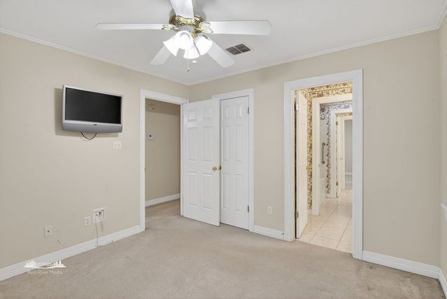 5735 S Lakeshore Drive, Shreveport, LA 71119