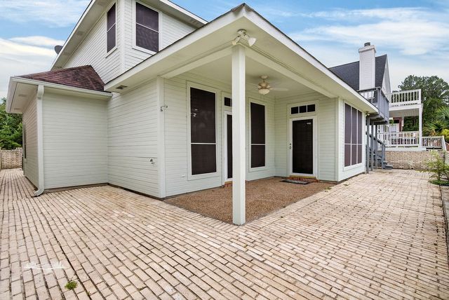 5735 S Lakeshore Drive, Shreveport, LA 71119