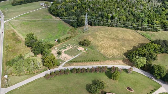 6845 Bizzell Howell Ln, College Grove, TN 37046