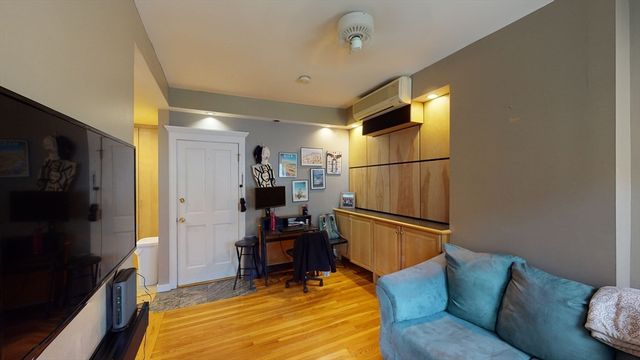 12 Isabella St D, Boston, MA 02116