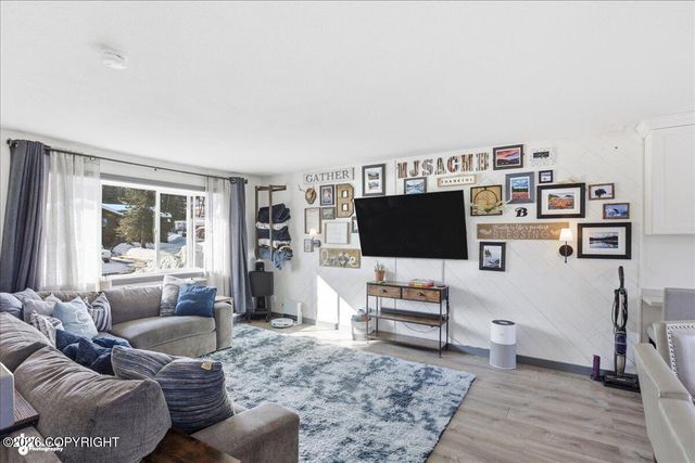 3731 Gary Cooper Circle, Anchorage, AK 99507