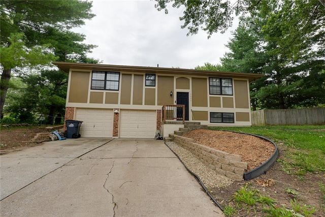 2608 SE 4th Street, Blue Springs, MO 64014