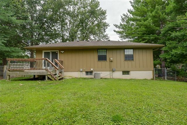 2608 SE 4th Street, Blue Springs, MO 64014