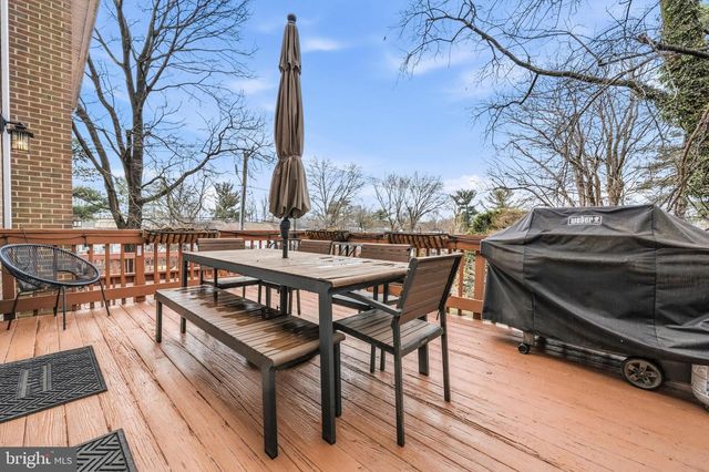 2914 OAKTON CREST PL, Vienna, VA 22181