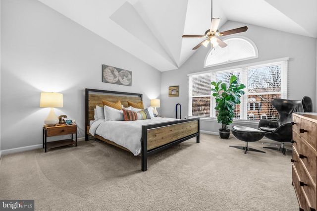 2914 OAKTON CREST PL, Vienna, VA 22181